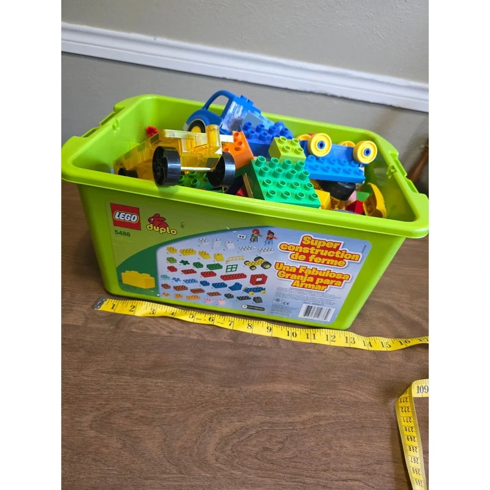 LEGO Duplo 5488 Ultimate Farm Building Set 101 Pieces with Storage Bin 2-5 Years